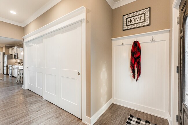 Photo - 102 Cobblestone Ct Unit 102