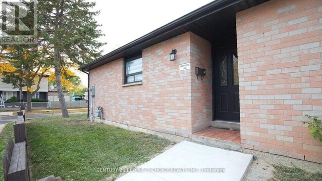 Photo - 2 Betteridge Ln