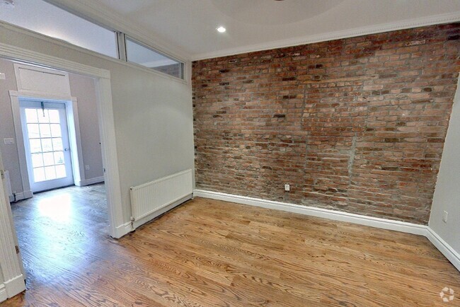 Building Photo - 47 E 1st St Unit 3R Rental