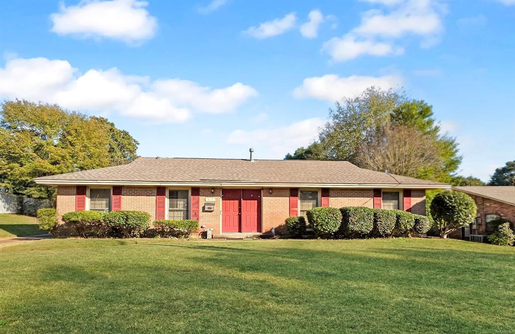 Photo - 817 Dumont Dr