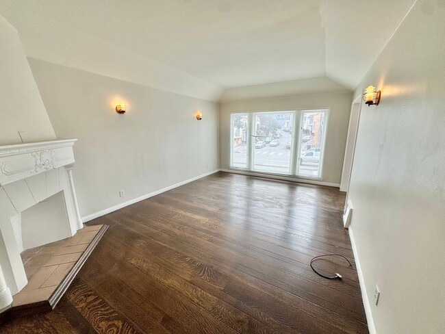 Building Photo - Charming Single-Family Home in Prime San Francisco Location