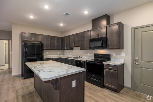 2BD 2BA Deluxe - Kitchen - Walker Heights