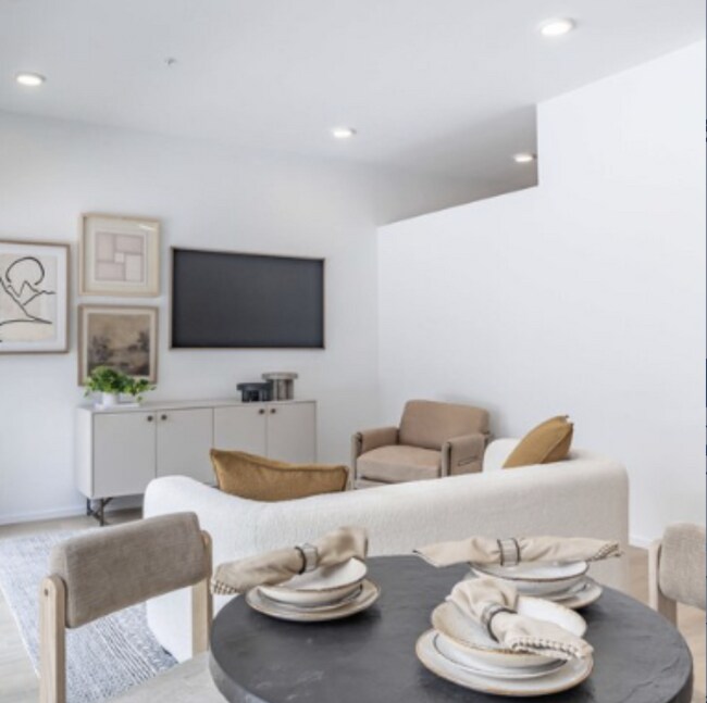 Photo - 700 Craighead St Unit Downtown View