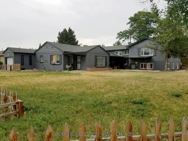 Photo - * Great location off Montview and Elmira, close to shopping, parks and restaurants Unit 6