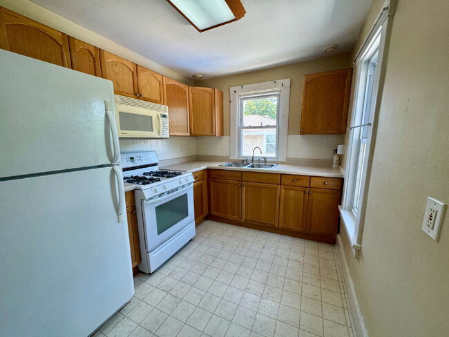 738 E Main St Unit C