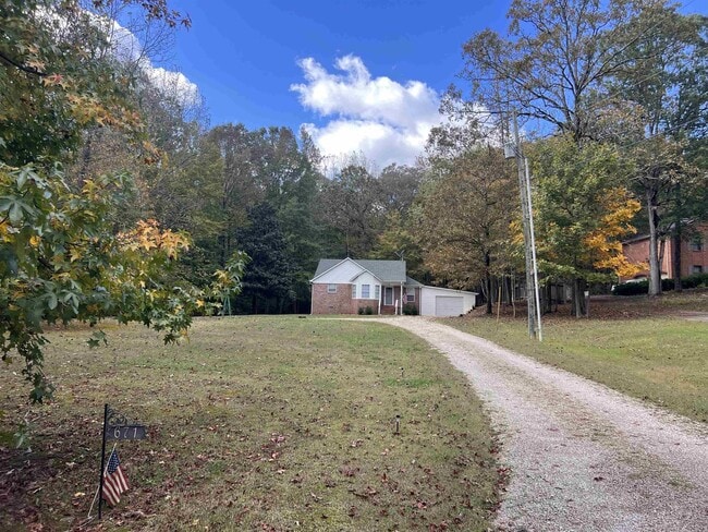 Photo - 671 Jenny St