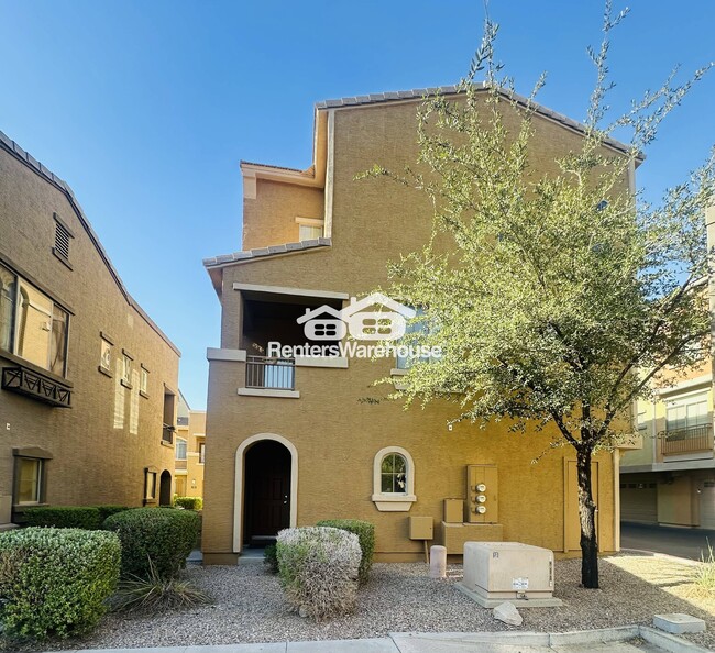 Building Photo - 16825 N 14th St Rental