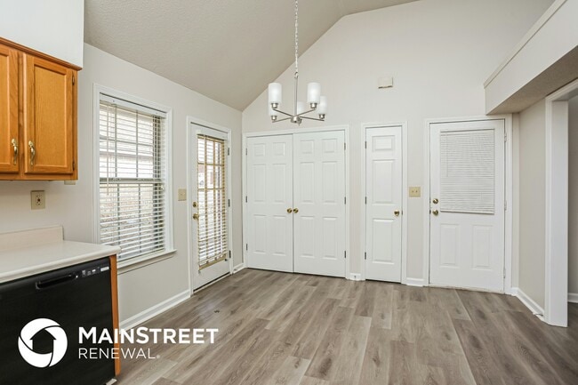 Photo - 7605 Davis Pkwy