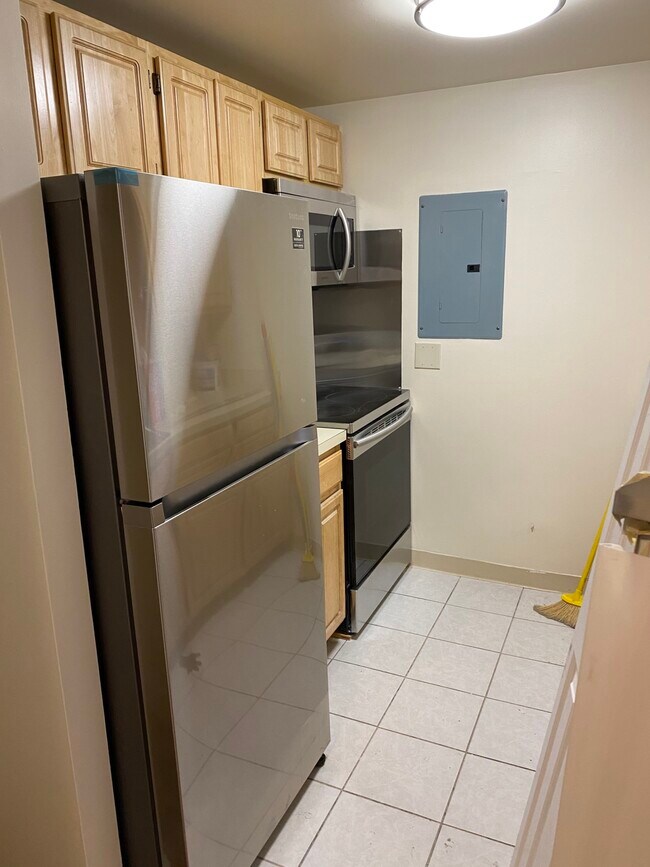 Photo - 409 Massachusetts Ave Unidad 5B