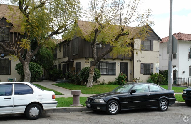 Photo - 234-236 S Harvard Blvd Apartamentos