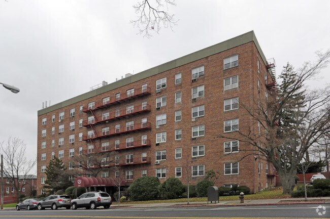 Photo - Country Neck Estates