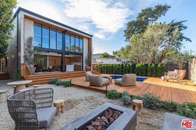 Building Photo - 23505 Malibu Colony Rd