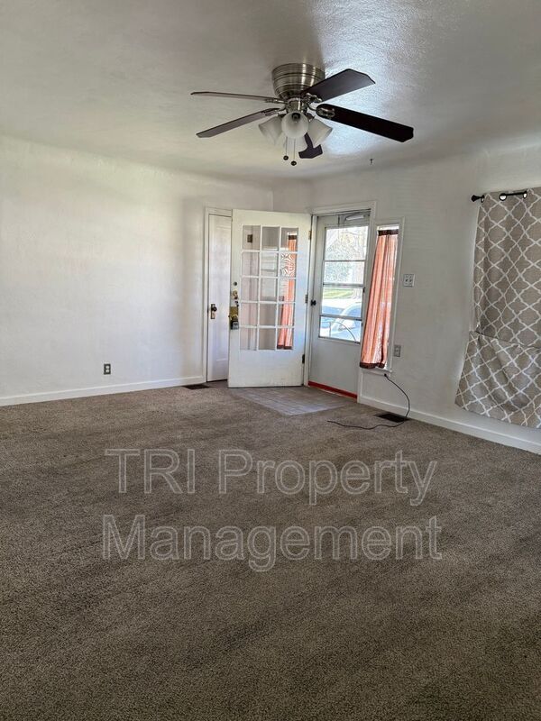 Photo - 2224 9th Ave