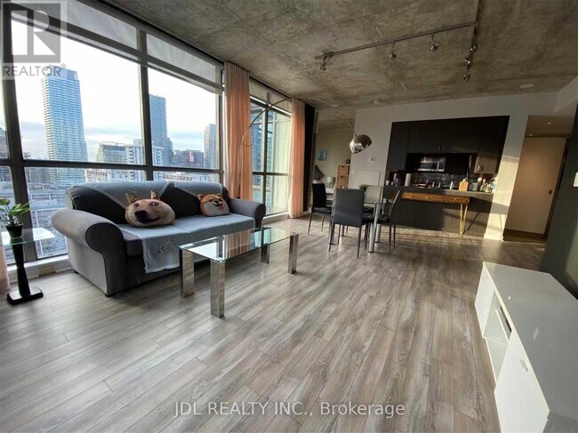 Photo - 285 Mutual St Unité 2208