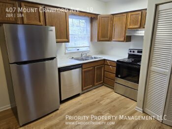 Photo - 407 Mt Crawford Ave