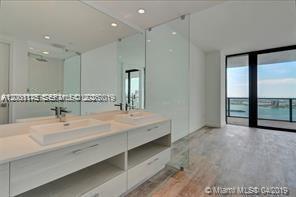 Photo - 650 NE 32nd St Unidad 4306