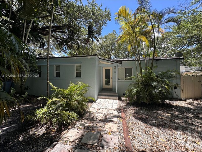 Photo - 330 NE 86th St