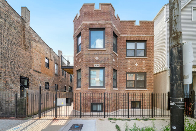 Building Photo - 3014 N California Ave Rental