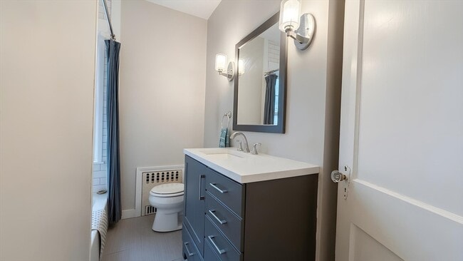 Photo - 27 Noble St Unit 1