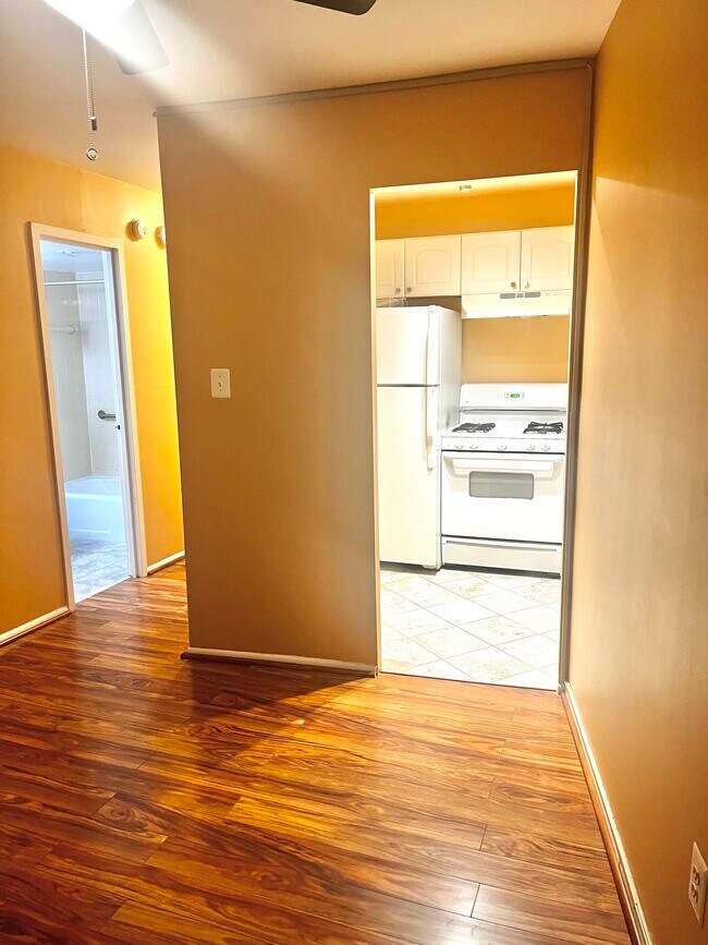 Photo - 1111 University Blvd W Unidad 801