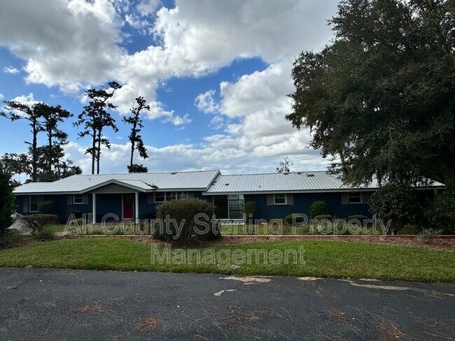 Photo - 8732 Us Highway 90