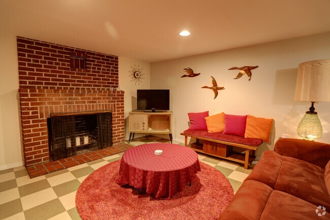 Building Photo - 5324 NE Rodney Ave Rental