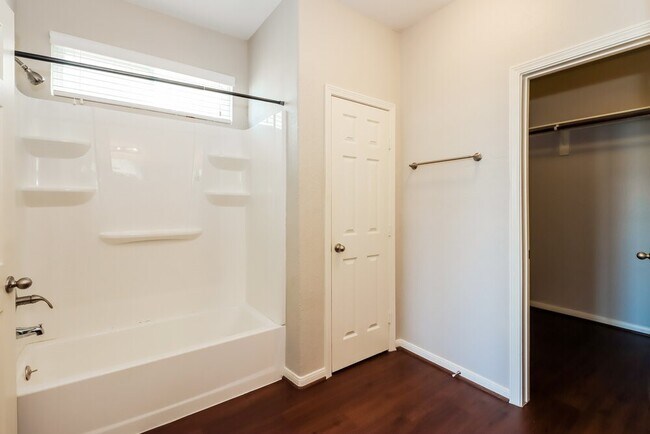Photo - 21822 Octavia Way
