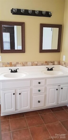 Photo - 853 Matthews School Rd