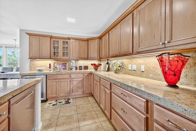 Photo - 42505 Adams St Unit 12