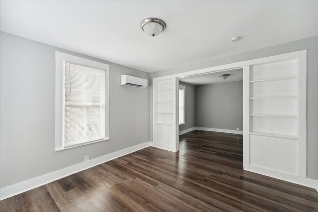 Photo - Large 3BR/1BA East Savannah House For Rent