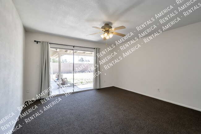 Photo - 552 W Kilarea Ave