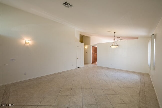 Photo - 682 Ladywood Ln