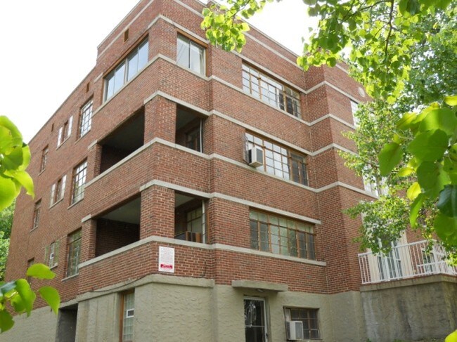 1621 Asmann, Balconies - Asmann Apartments