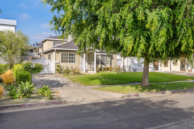 Photo - 1732 S Carmelina Ave