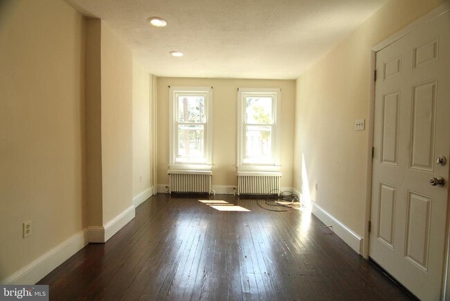 Photo - 266 Manatawny St