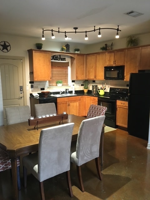 Photo - 2410 S 2nd St Unit 205