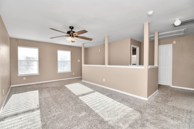 Photo - 1118 Desert Palms Ln