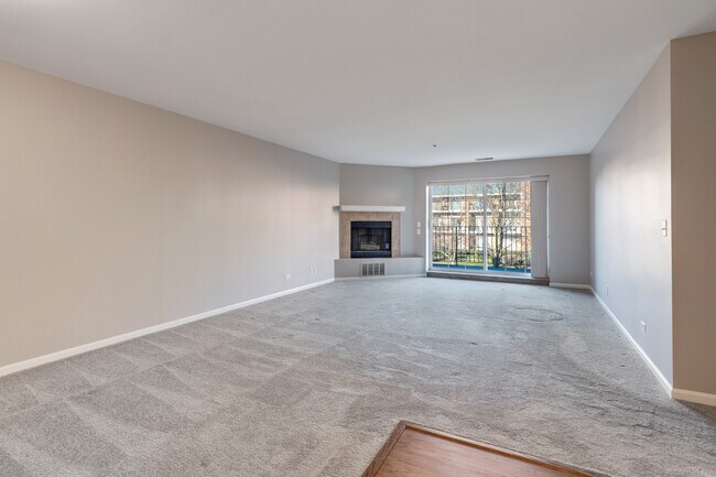 Photo - 43 Hunt Club Dr Unit 43