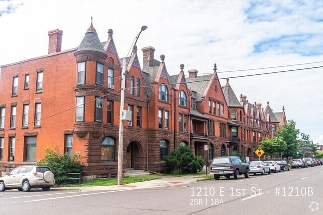 Building Photo - 1210 E 1st St Unit #1210B Rental