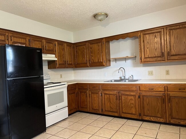 Photo - 3329-3331 Hawthorn Unit 3331 Hawthorn