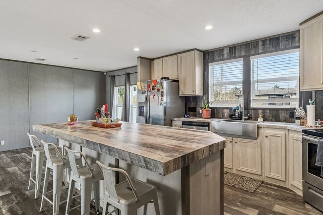 Photo - 134 N Larry Dr