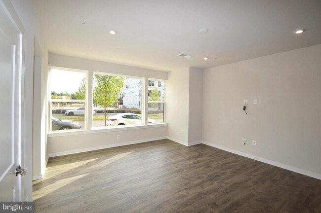 Photo - 13518 Sayward Blvd Unit 99
