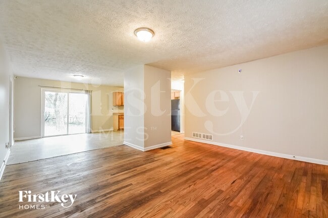 3039 Forrest Park Rd SE