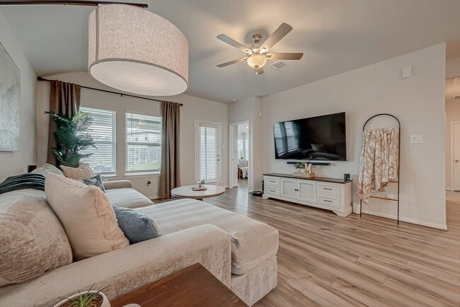 Photo - 2114 Cherryvale Dr