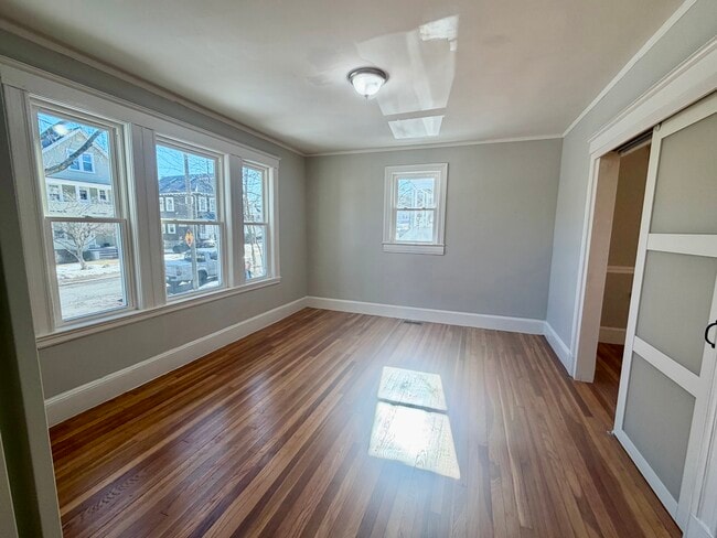 Photo - 102 Greaton Rd