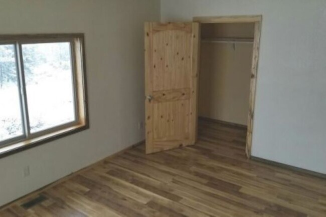 Photo - 12861 Mountain View Pl