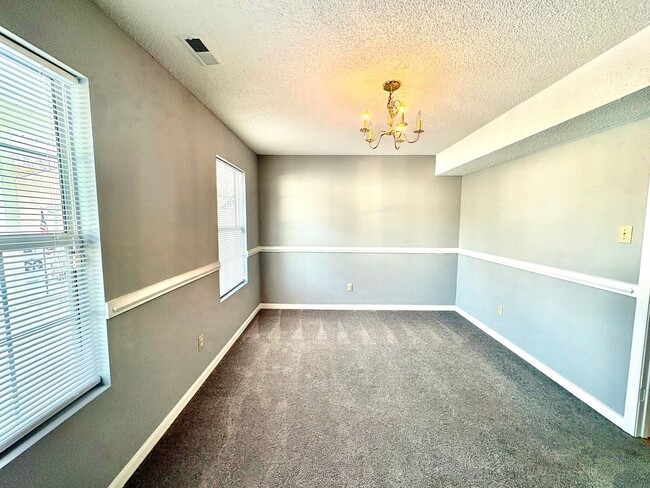 Photo - 14415 Traywick Dr