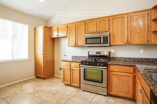 Photo - 2547 Foghorn Way