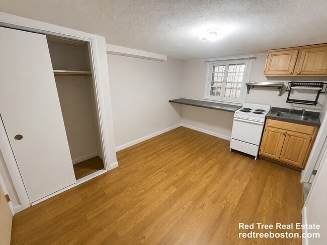 Building Photo - 53 S Huntington Ave Unit B4