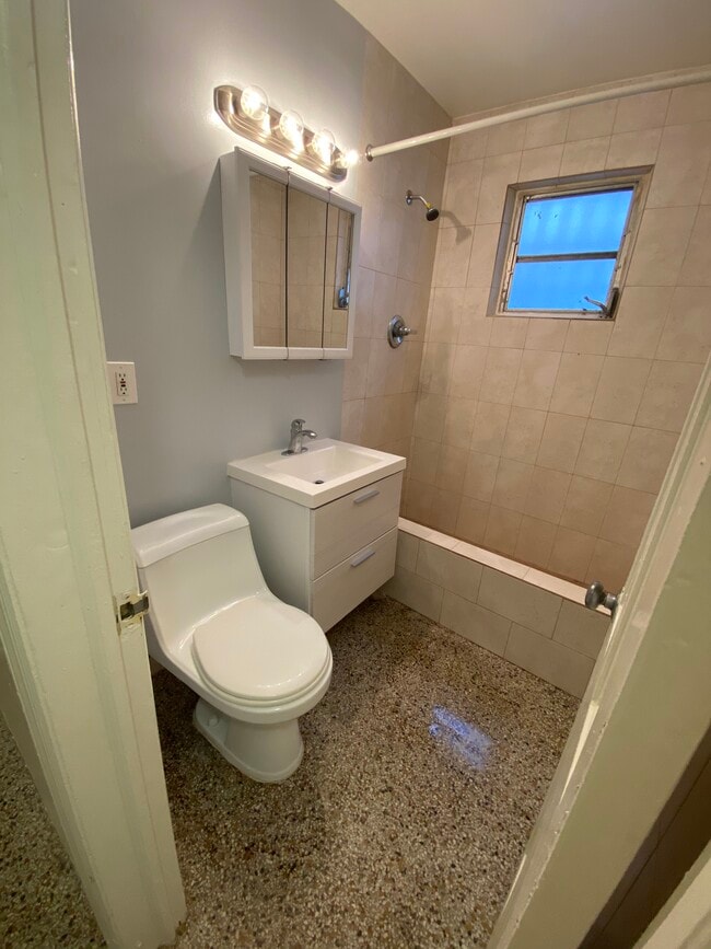 Photo - 2024 Taylor St Unit 2024 Taylor street